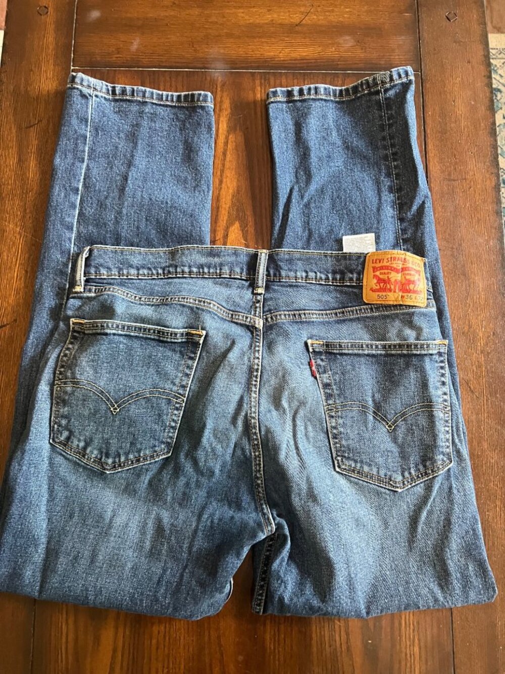 Levis 505 Straight Leg Jeans W36 L32 Medium Wash Denim Classic Fit Casual - Picture 3 of 7
